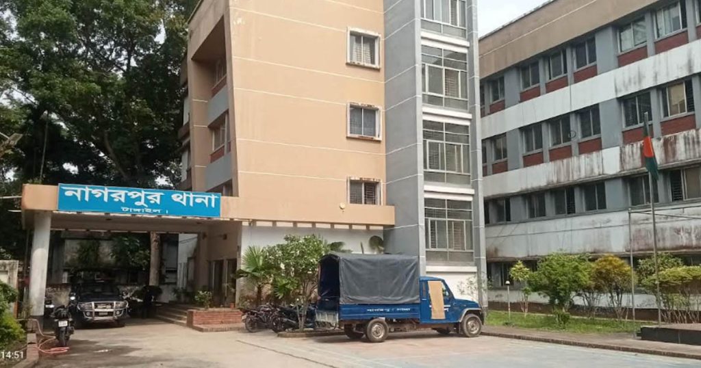 নাগরপুরে তালাকের জেরে স্ত্রীকে কুপিয়ে হত্যা, স্বামীর আত্মহত্যার চেষ্টা