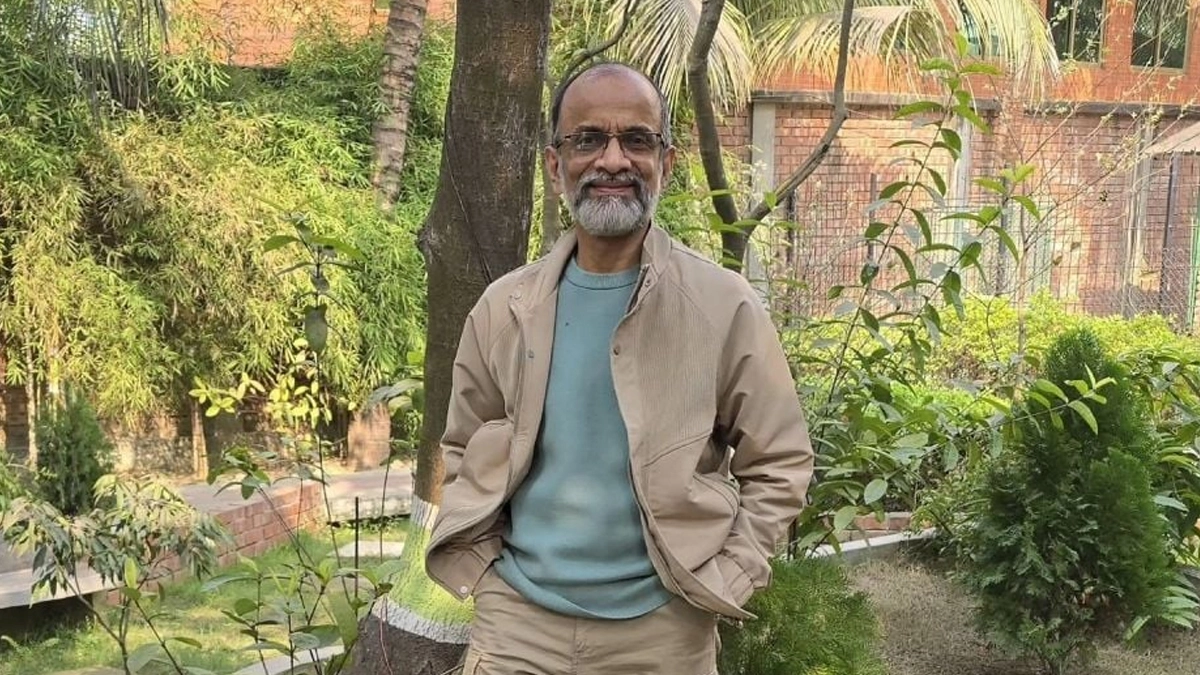 প্রধানমন্ত্রীর কাছে এক মাসের জন্য দায়িত্ব চান মিলন